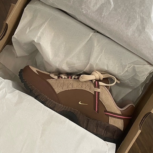 Nike x Jacquemus - Picture 3 of 10